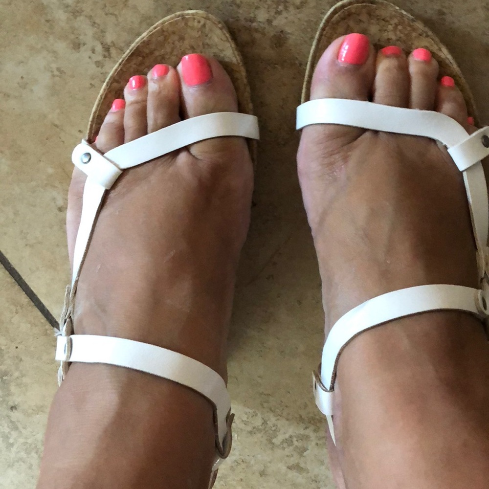 🐚Reaction Kenneth Cole Wedge Sandals